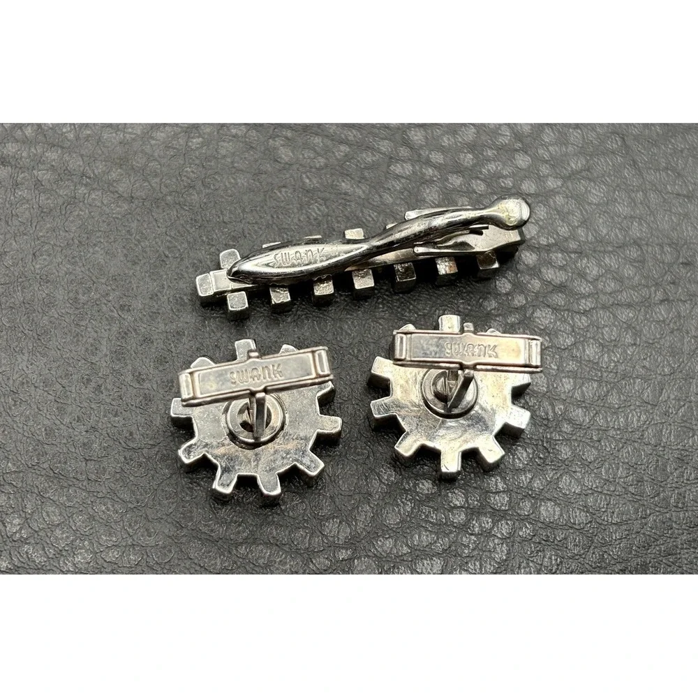 Vintage Swank Cog Sunburst Honey Color Inlay Silver Tone Cufflinks Tie Clip Set